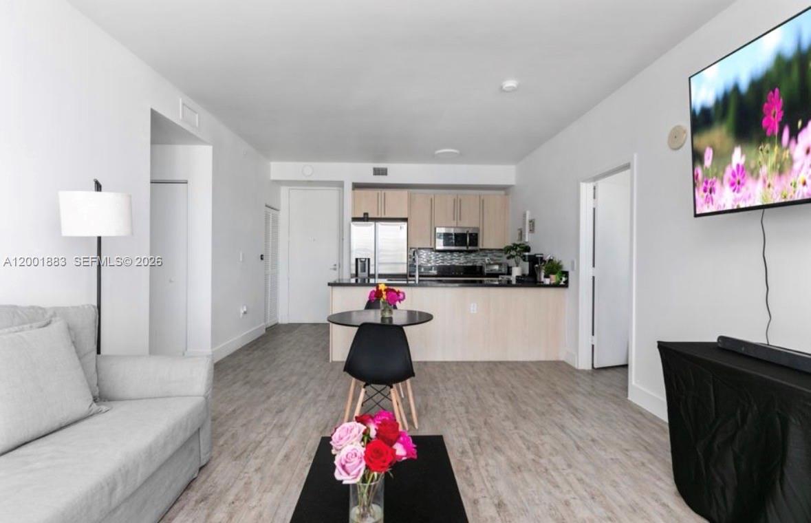 image Axis on Brickell North2