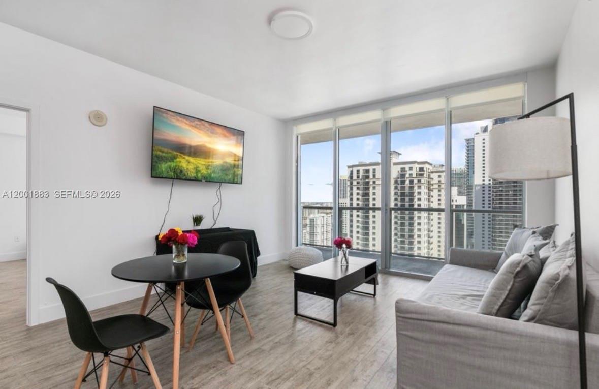 image Axis on Brickell North3