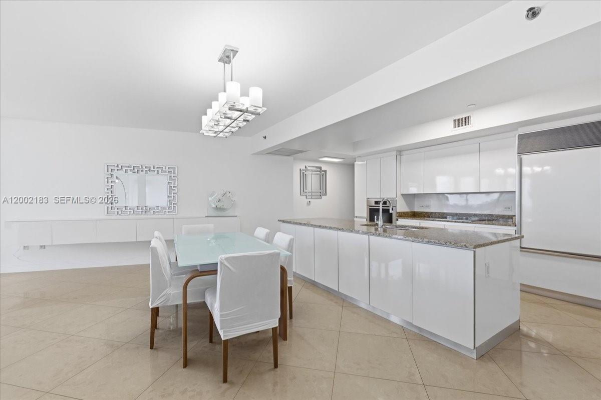 17201 Collins Ave #1107 Sunny Isles Beach, FL 33160