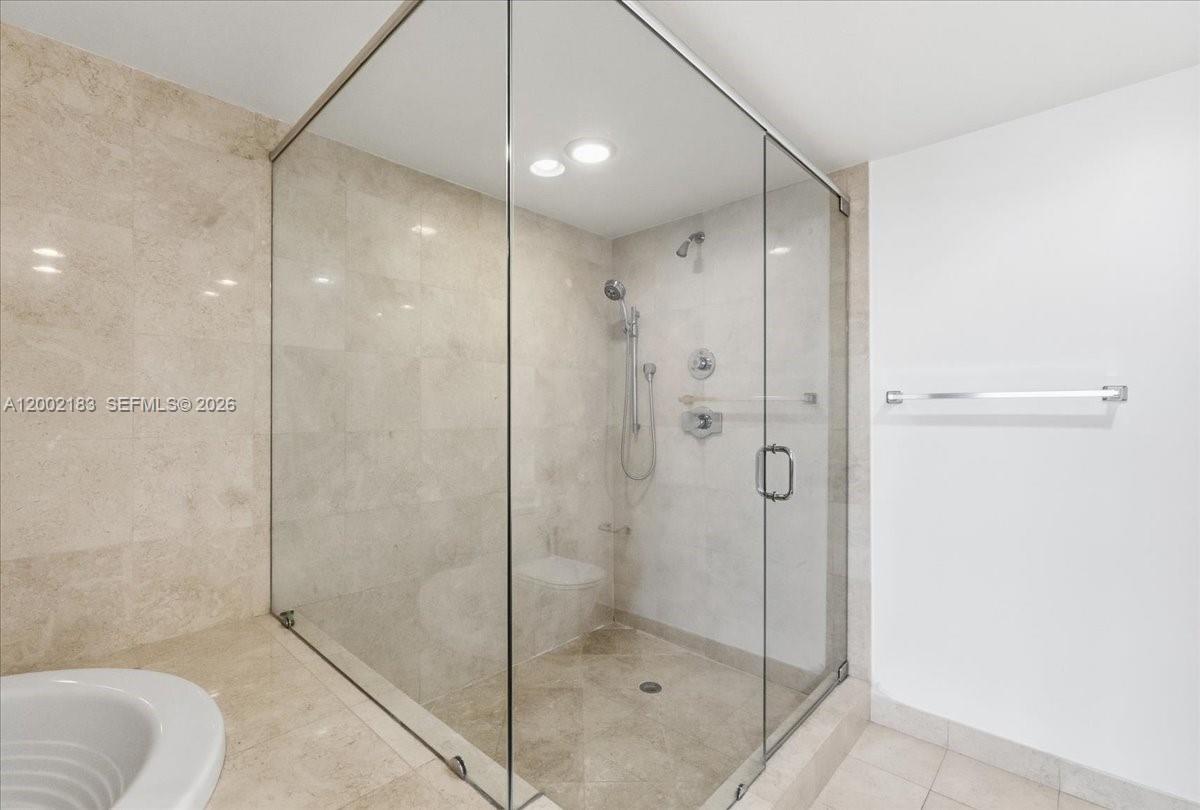 17201 Collins Ave #1107 Sunny Isles Beach, FL 33160