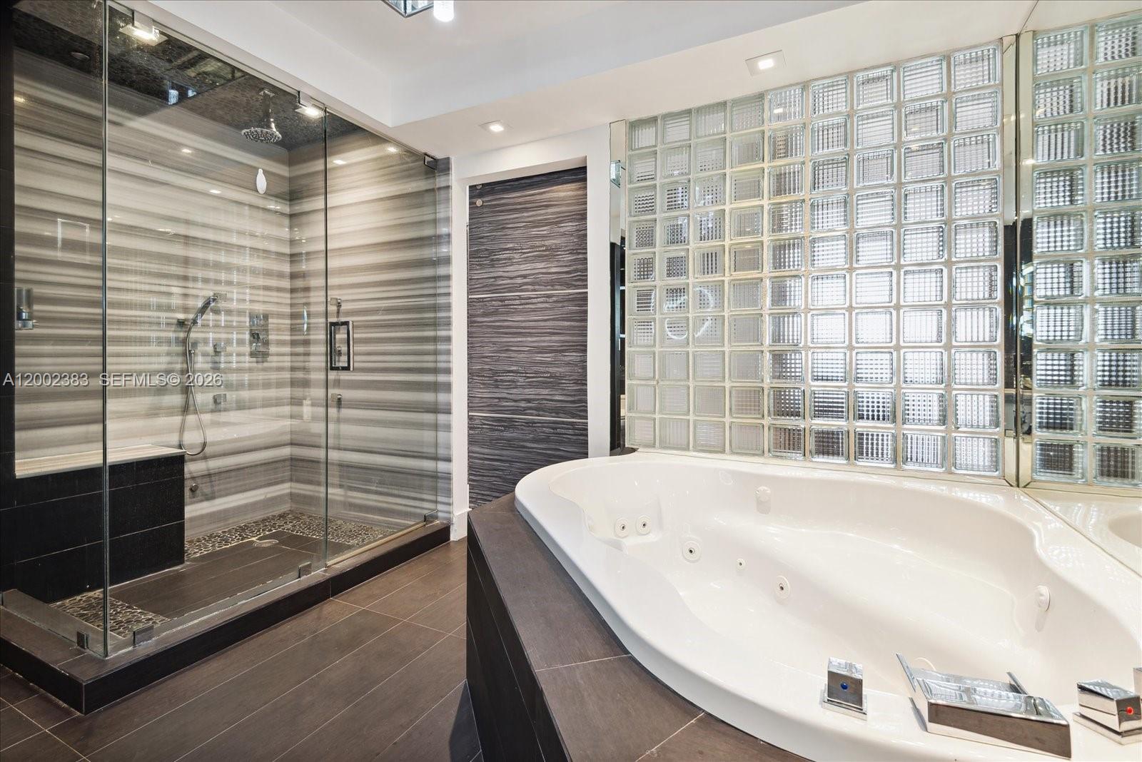 19707 Turnberry Way #PH-D Aventura, FL 33180