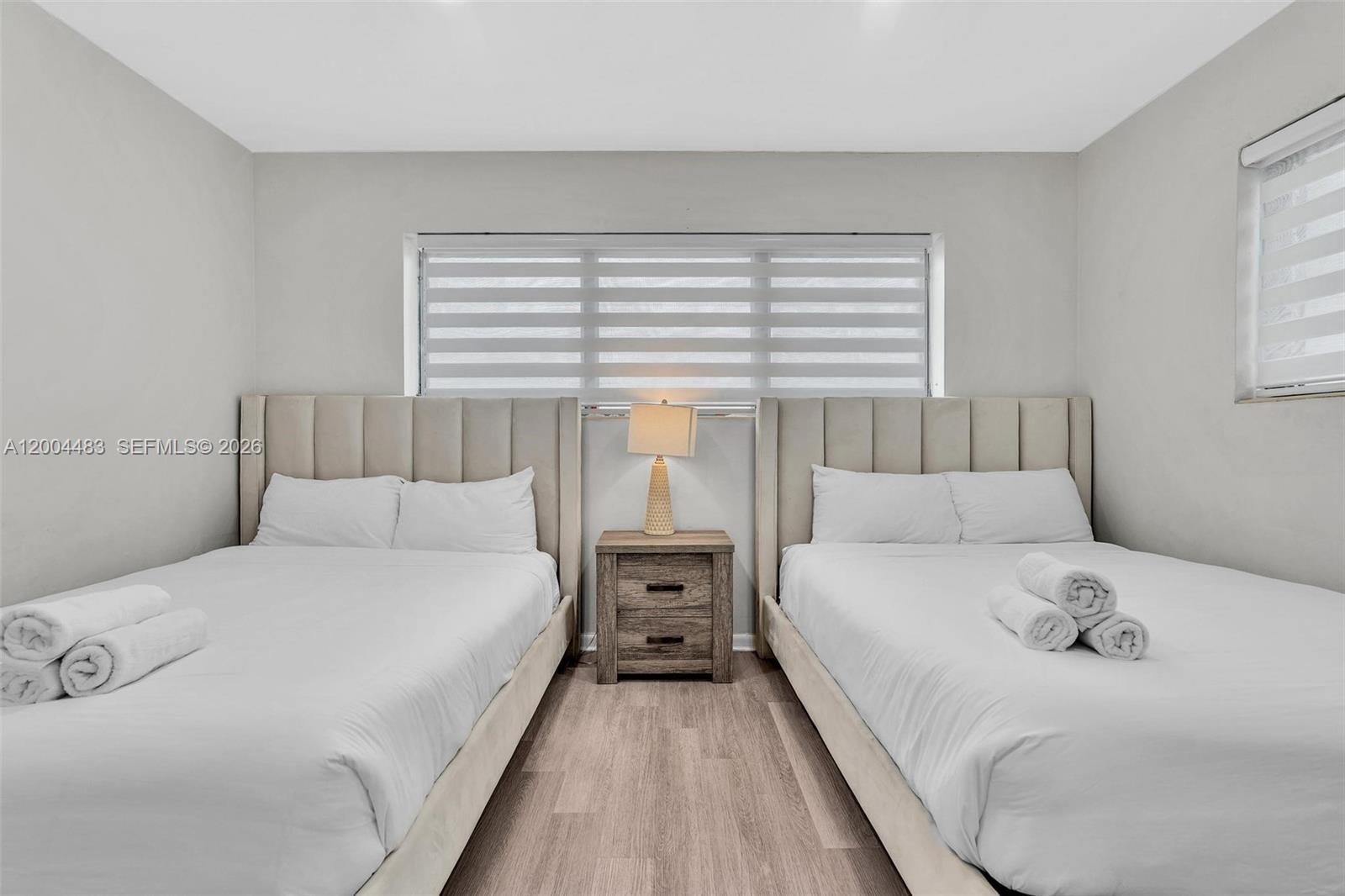 10000 E Bay Hbr Dr #17