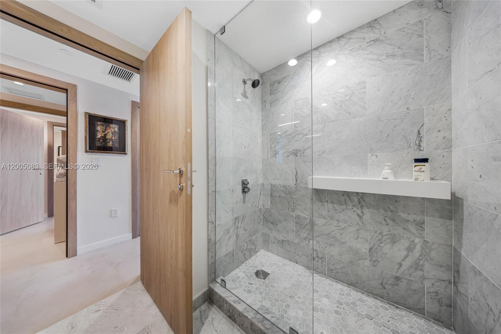 1135 103rd St #504 Bay Harbor Islands, FL 33154