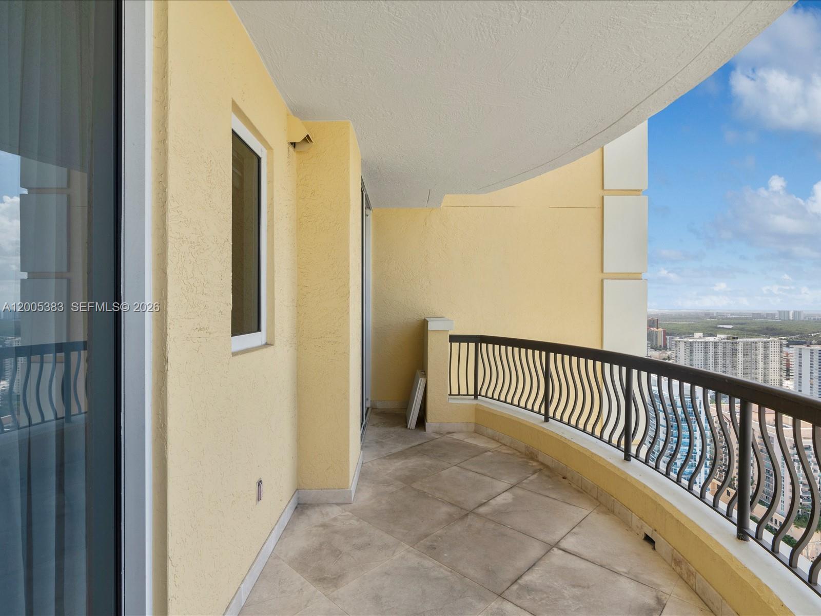 17875 Collins Ave #3305 Sunny Isles Beach, FL 33160
