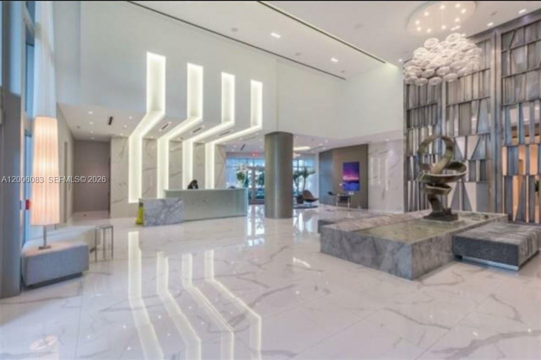 17111 Biscayne Blvd #909 North Miami Beach, FL 33160