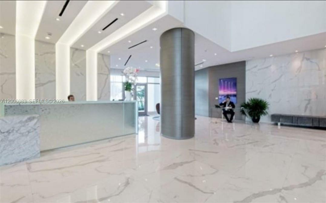 17111 Biscayne Blvd #909 North Miami Beach, FL 33160