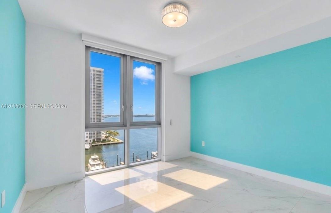17111 Biscayne Blvd #909 North Miami Beach, FL 33160