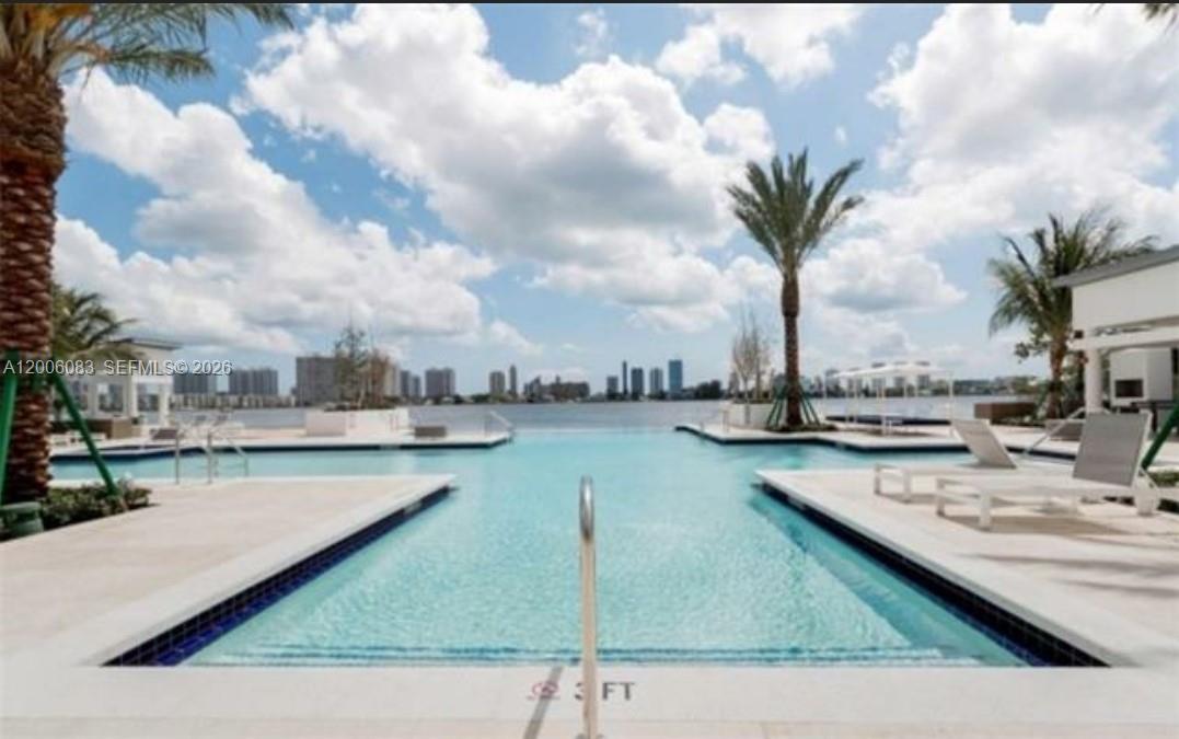 17111 Biscayne Blvd #909 North Miami Beach, FL 33160