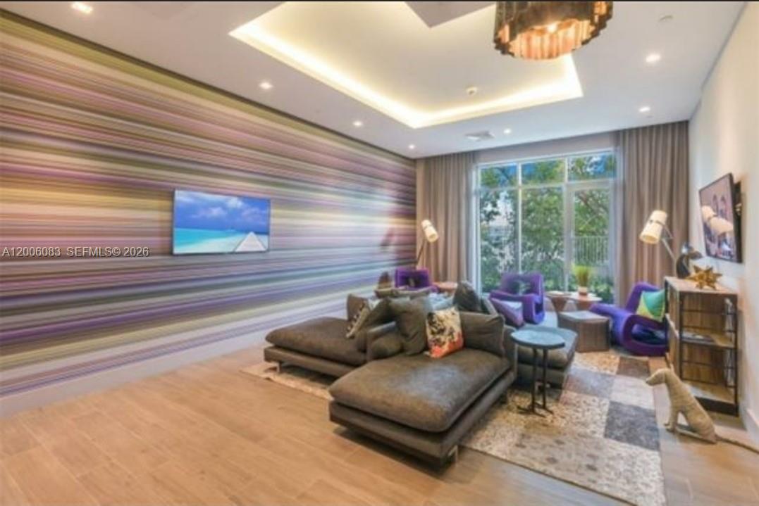17111 Biscayne Blvd #909 North Miami Beach, FL 33160