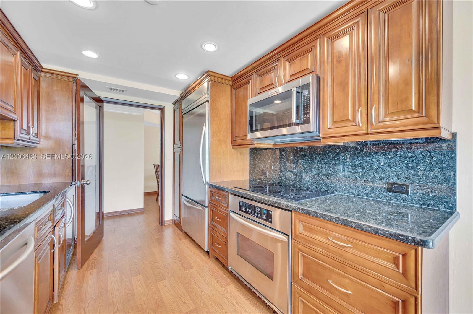 2800 Island Blvd #603 Aventura, FL 33160