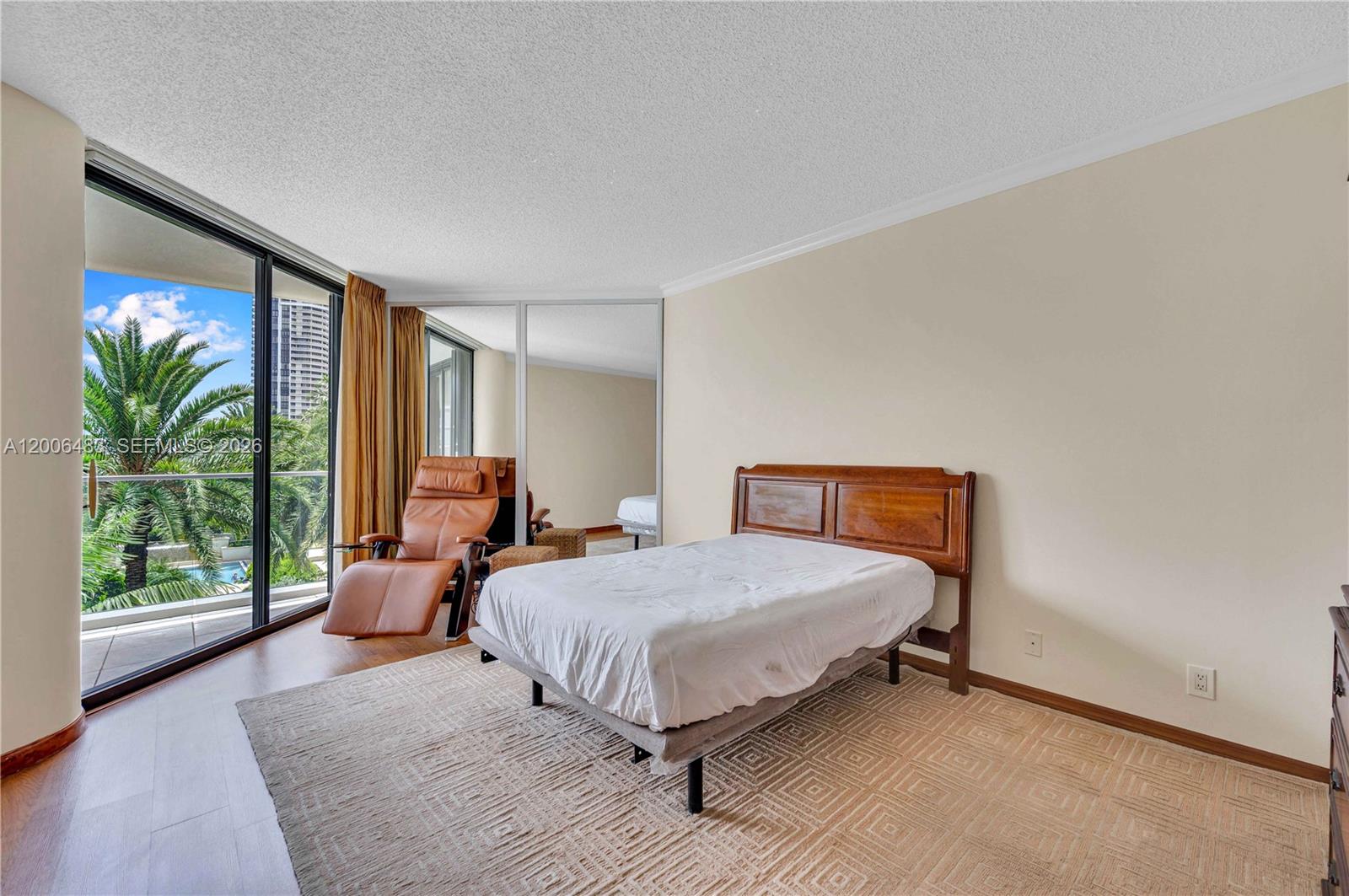 2800 Island Blvd #603 Aventura, FL 33160