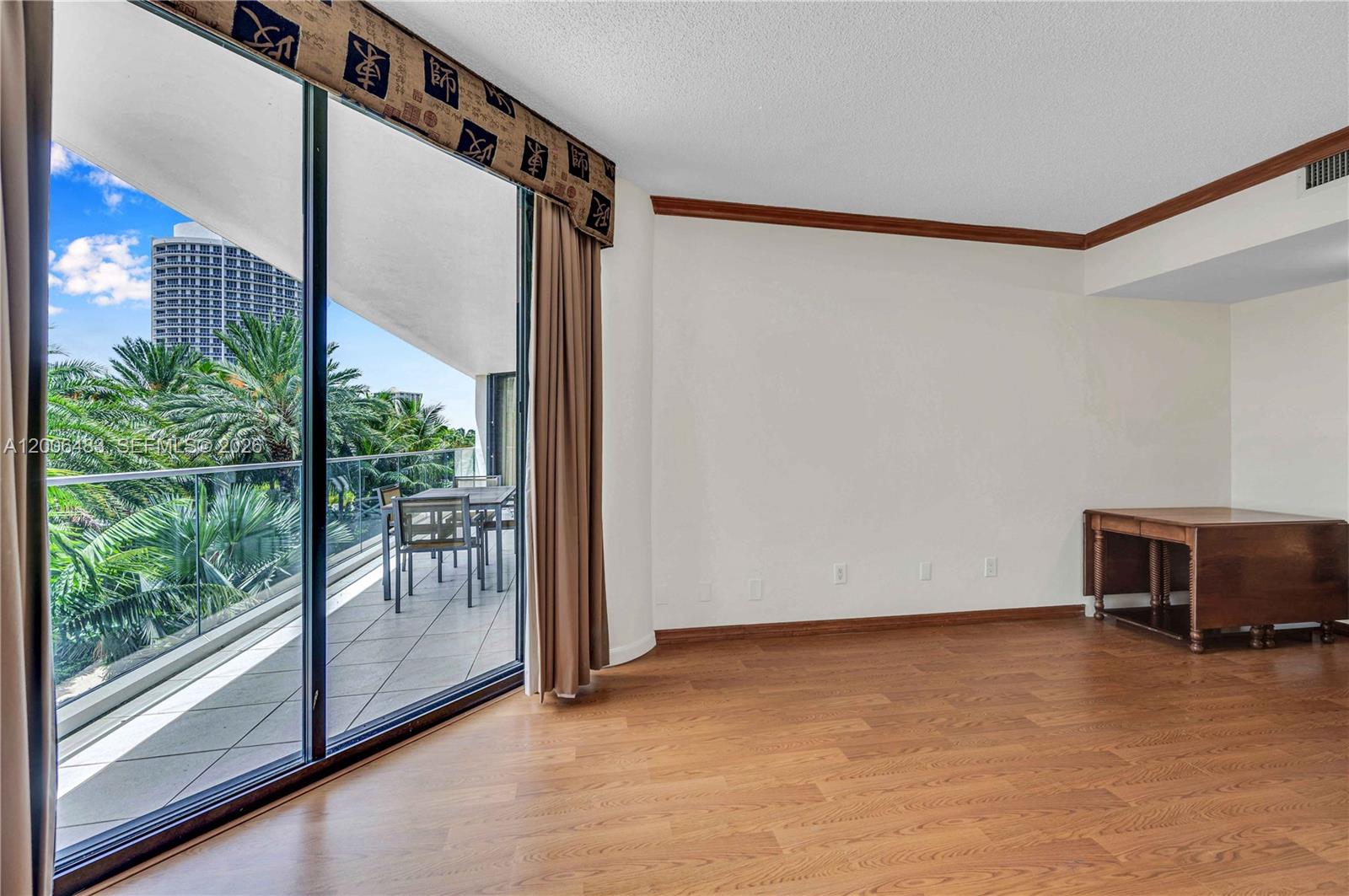 2800 Island Blvd #603 Aventura, FL 33160