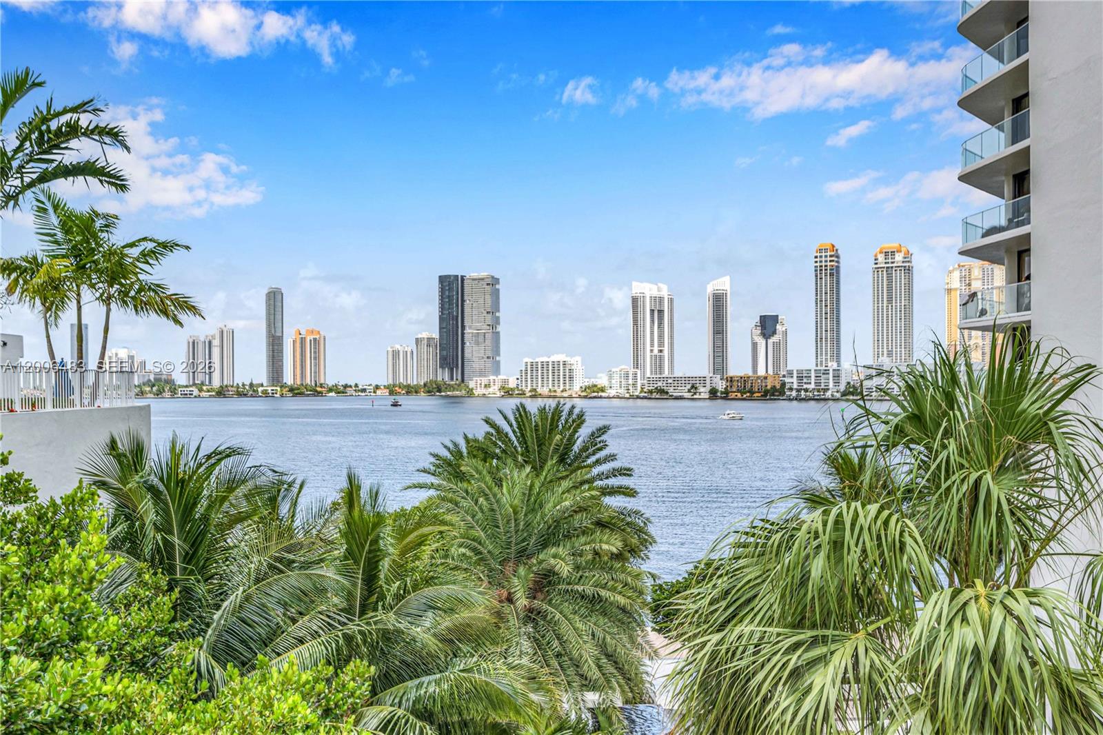 2800 Island Blvd #603 Aventura, FL 33160