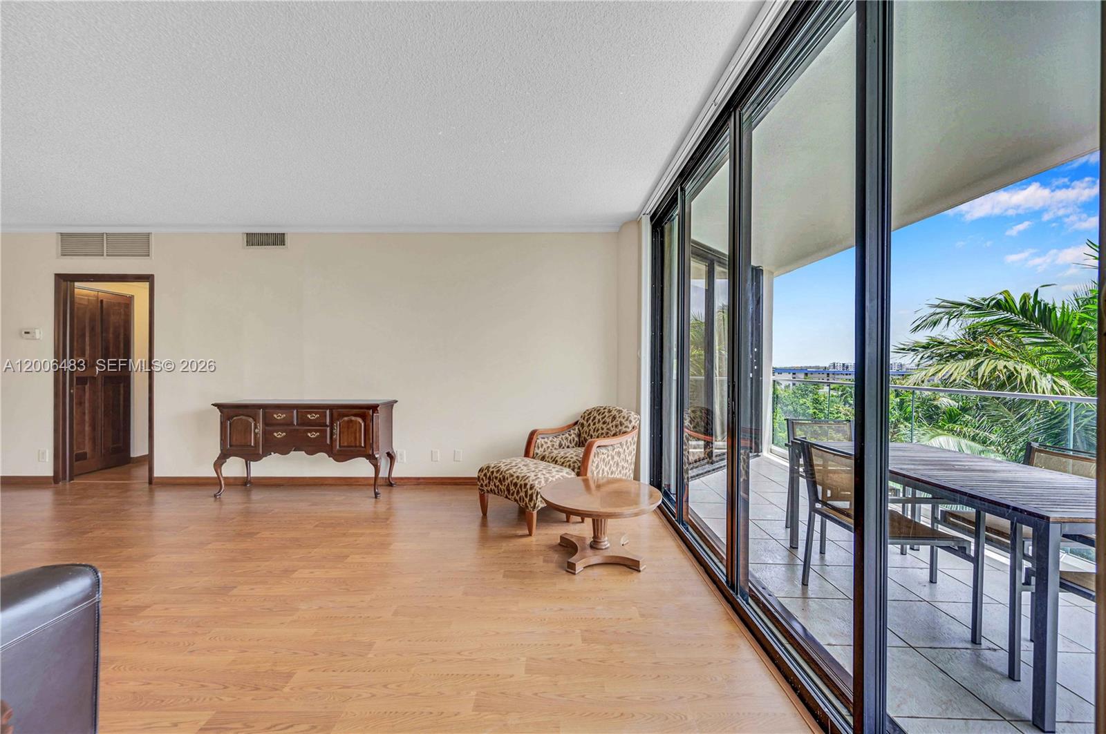 2800 Island Blvd #603 Aventura, FL 33160