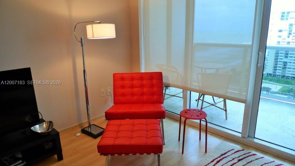 image Beach Club 214