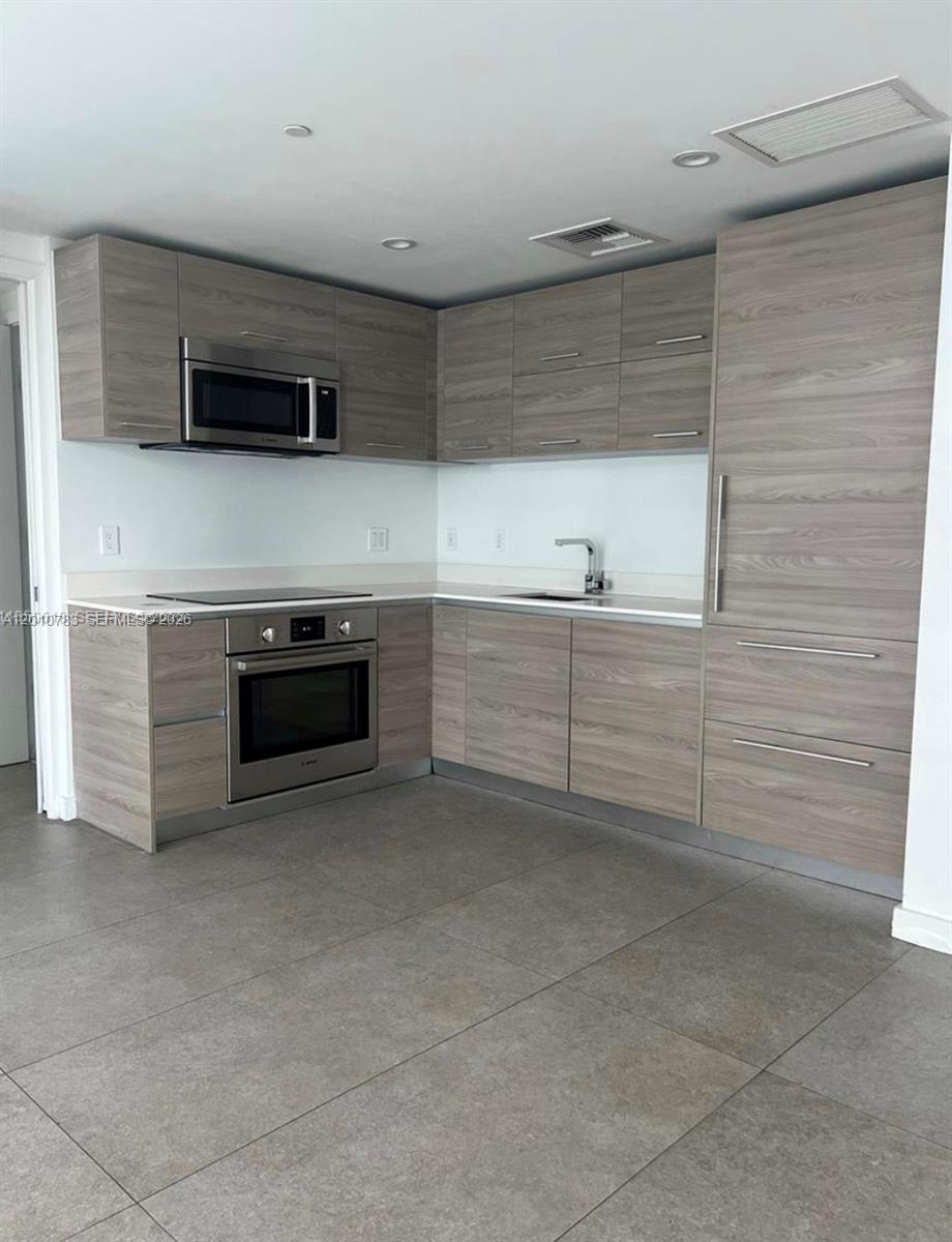 1300 S Miami Ave #1807