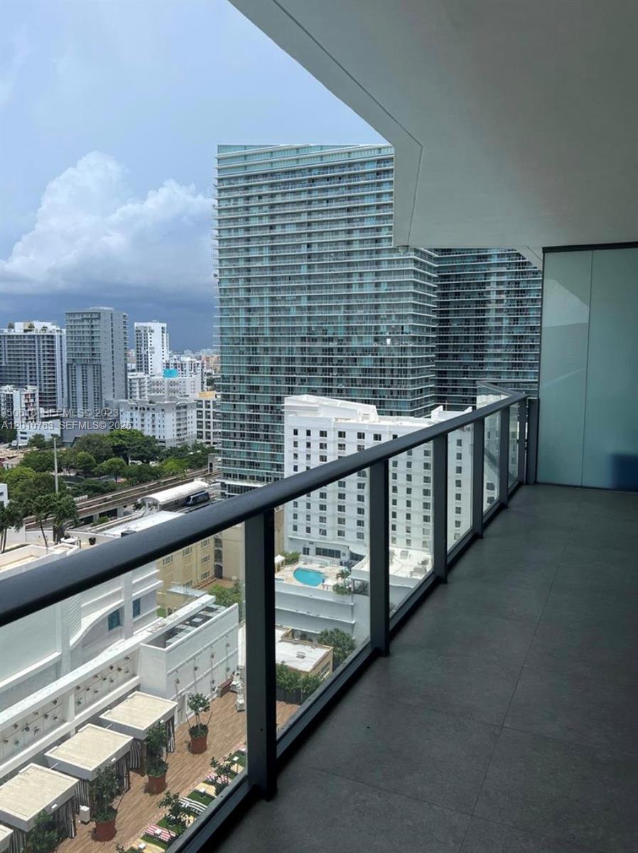 image Dua Miami (SLS Brickell)3