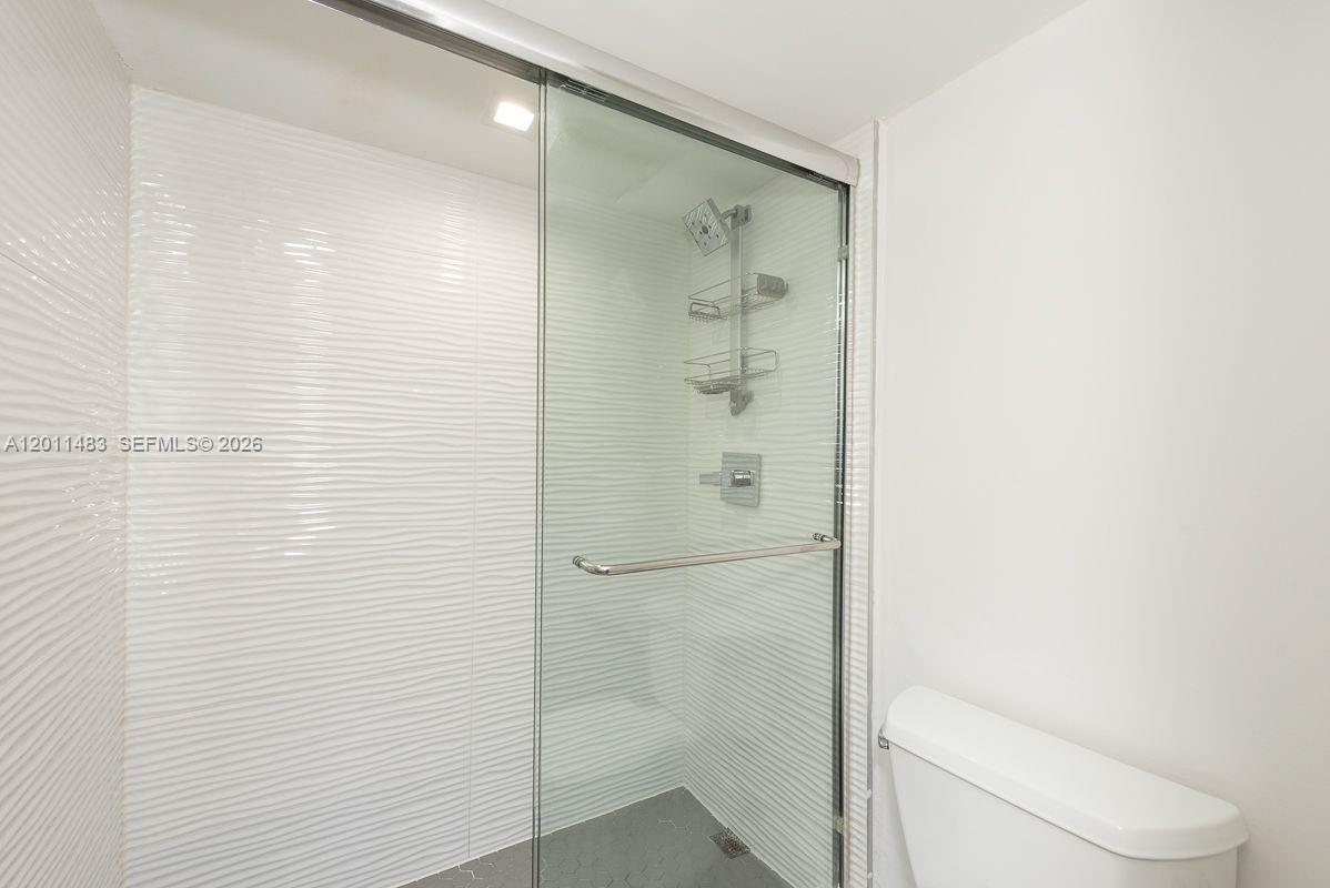 image Arlen House East18