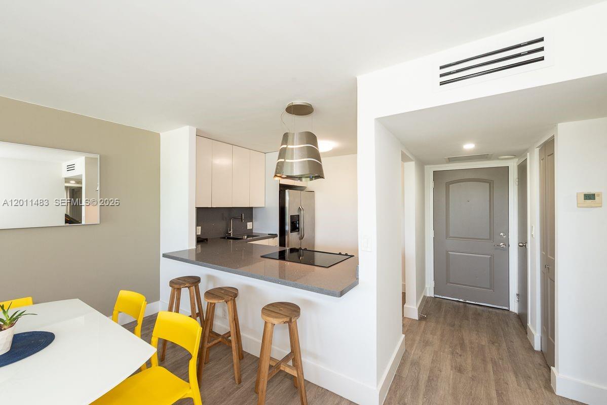 image Arlen House East4