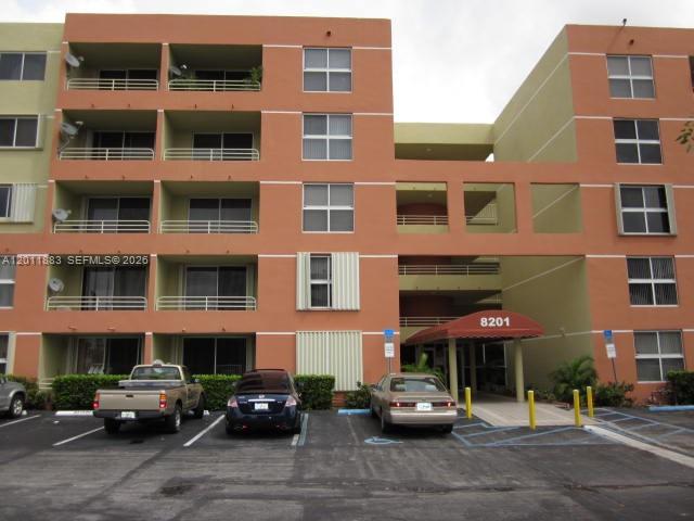8201 NW 8th St #1-414