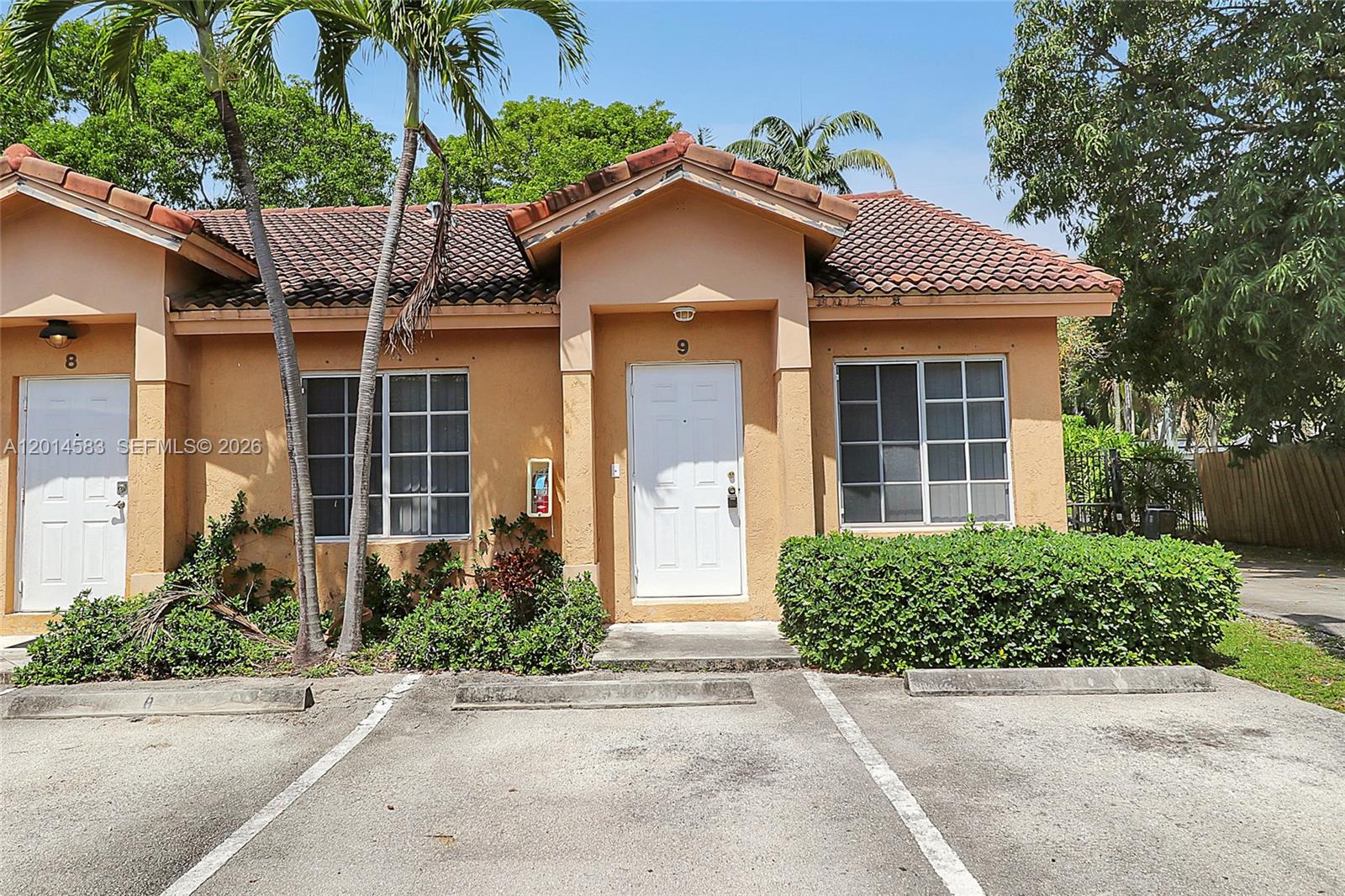 117 SE 3rd Ave #9