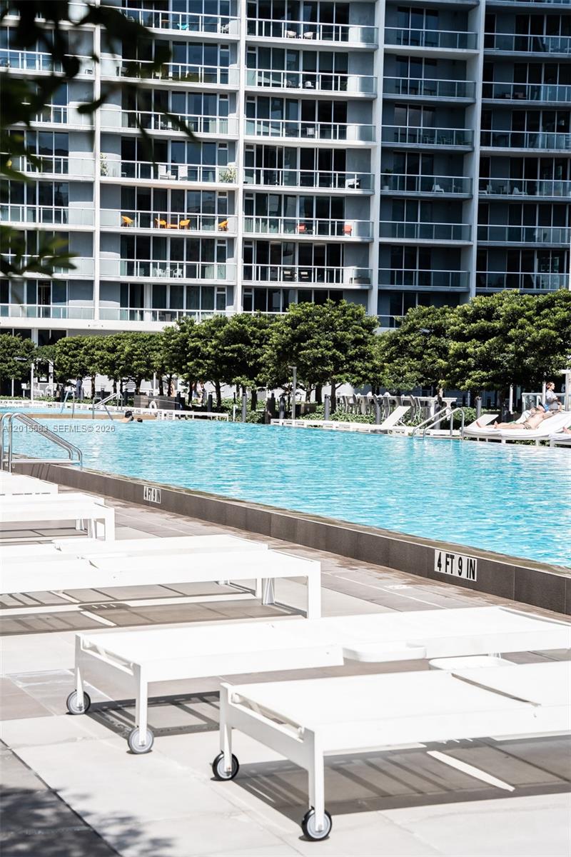 image Icon Brickell I68