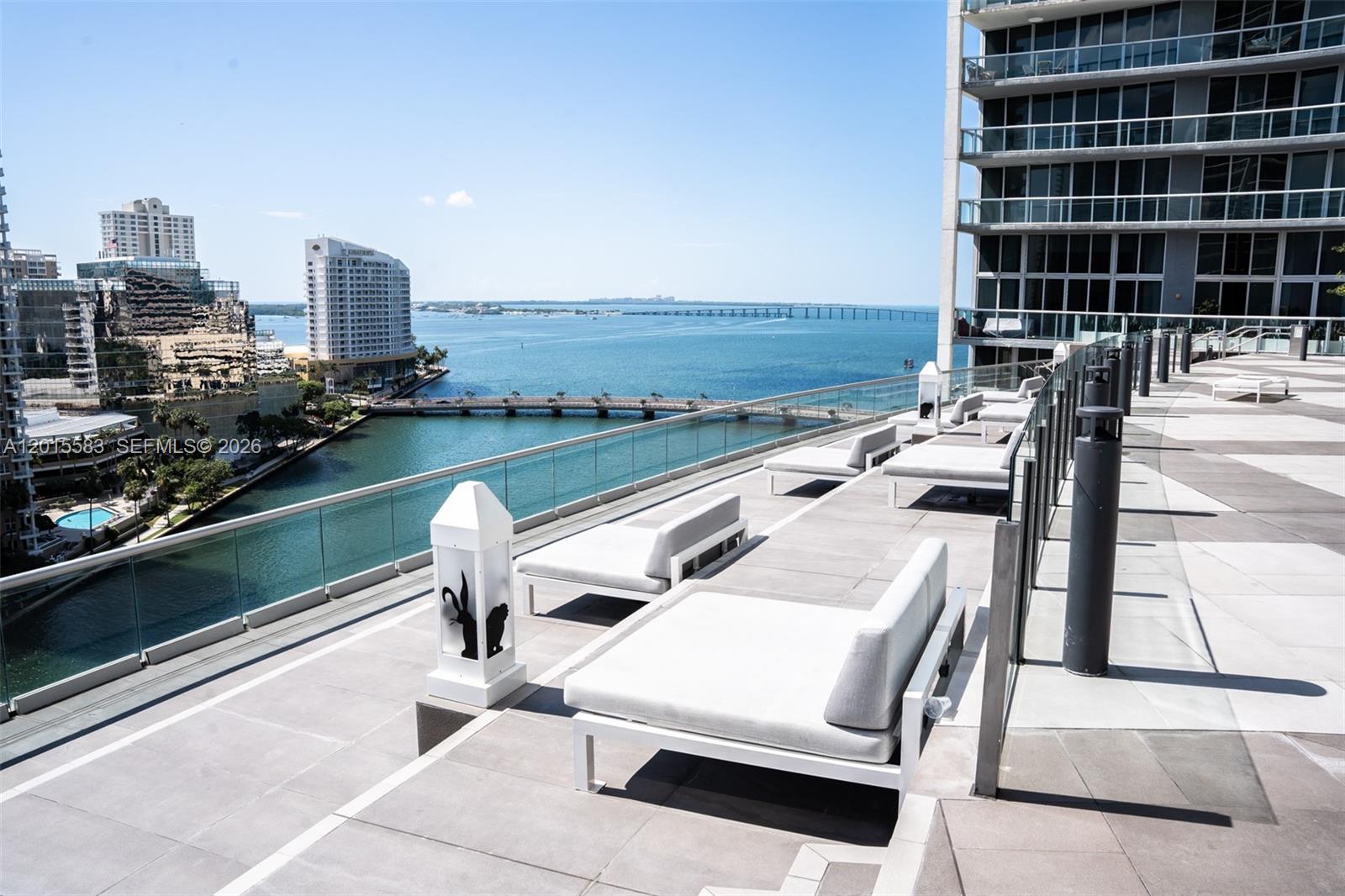 image Icon Brickell I72