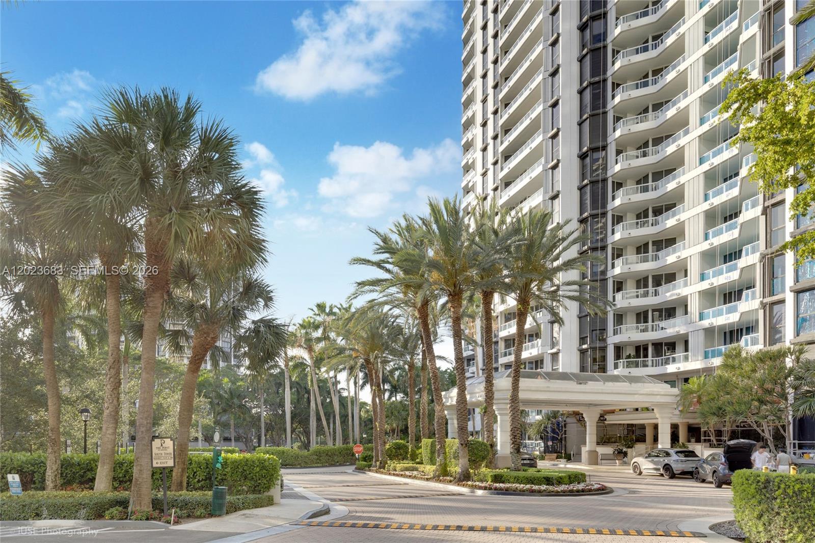 21205 Yacht Clb Dr #701 Aventura, FL 33180
