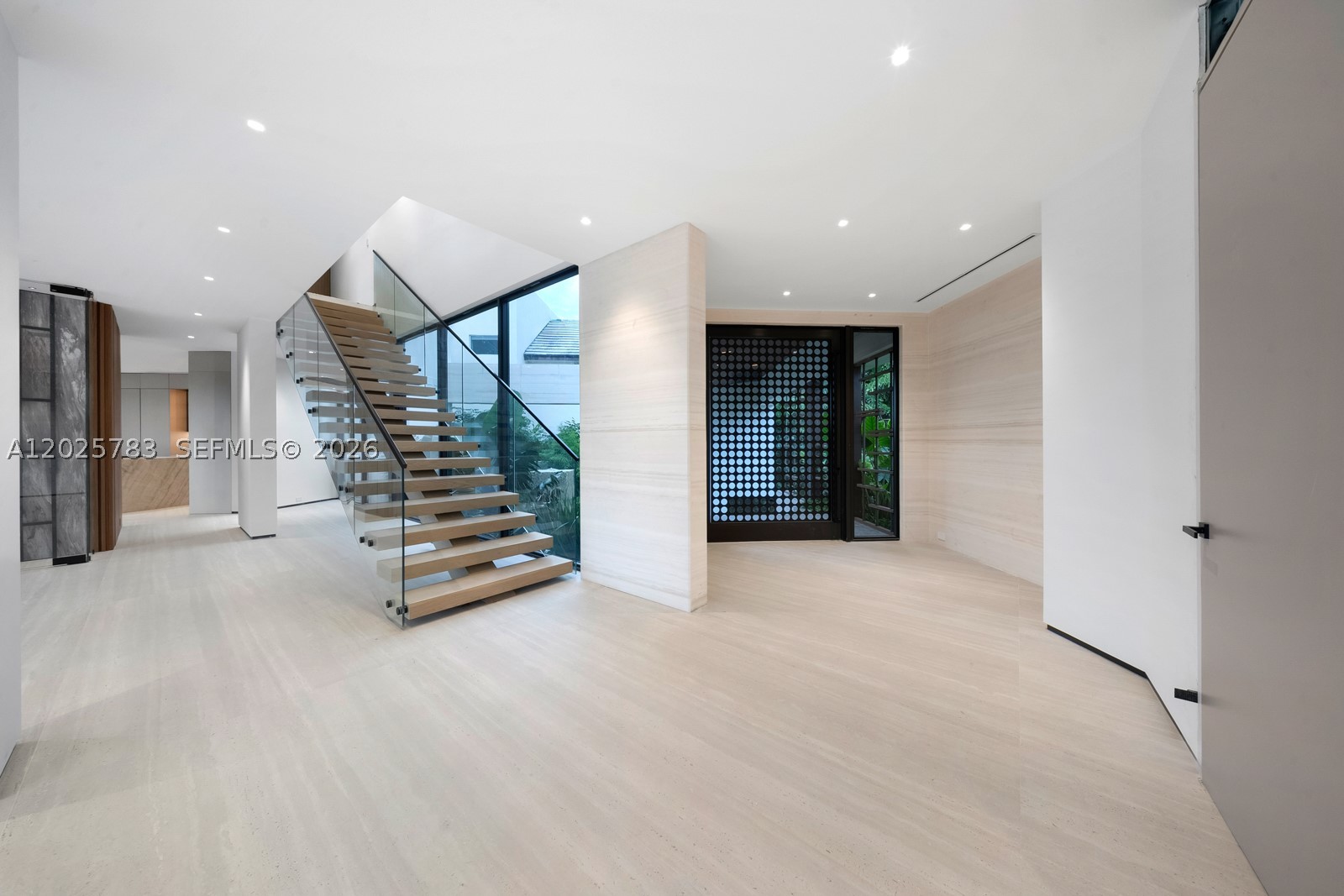 6941 Sunrise Ct Coral Gables, FL 33133