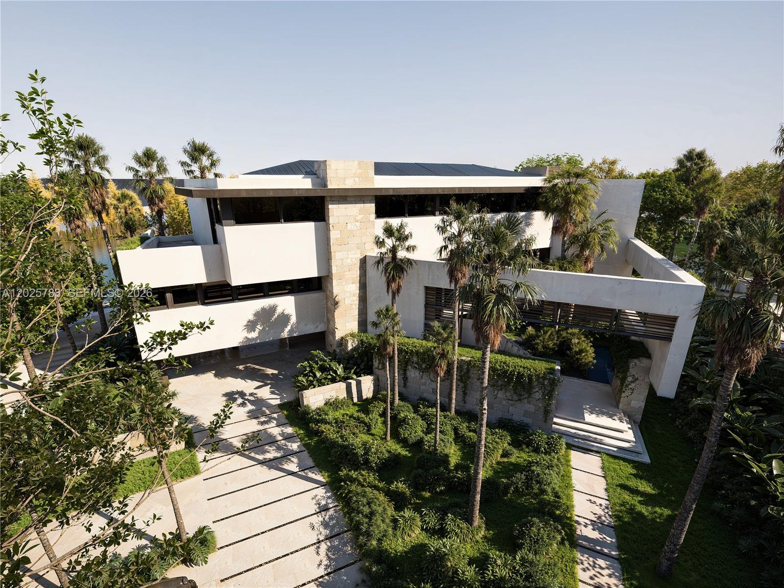 6941 Sunrise Ct Coral Gables, FL 33133