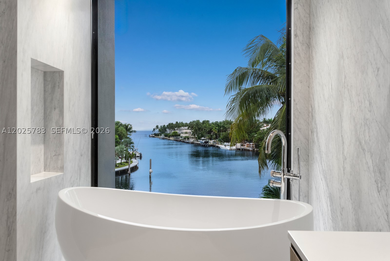 6941 Sunrise Ct Coral Gables, FL 33133