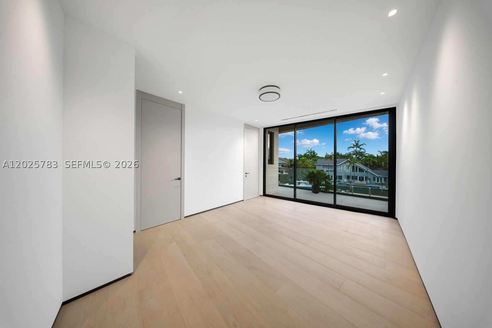 6941 Sunrise Ct Coral Gables, FL 33133