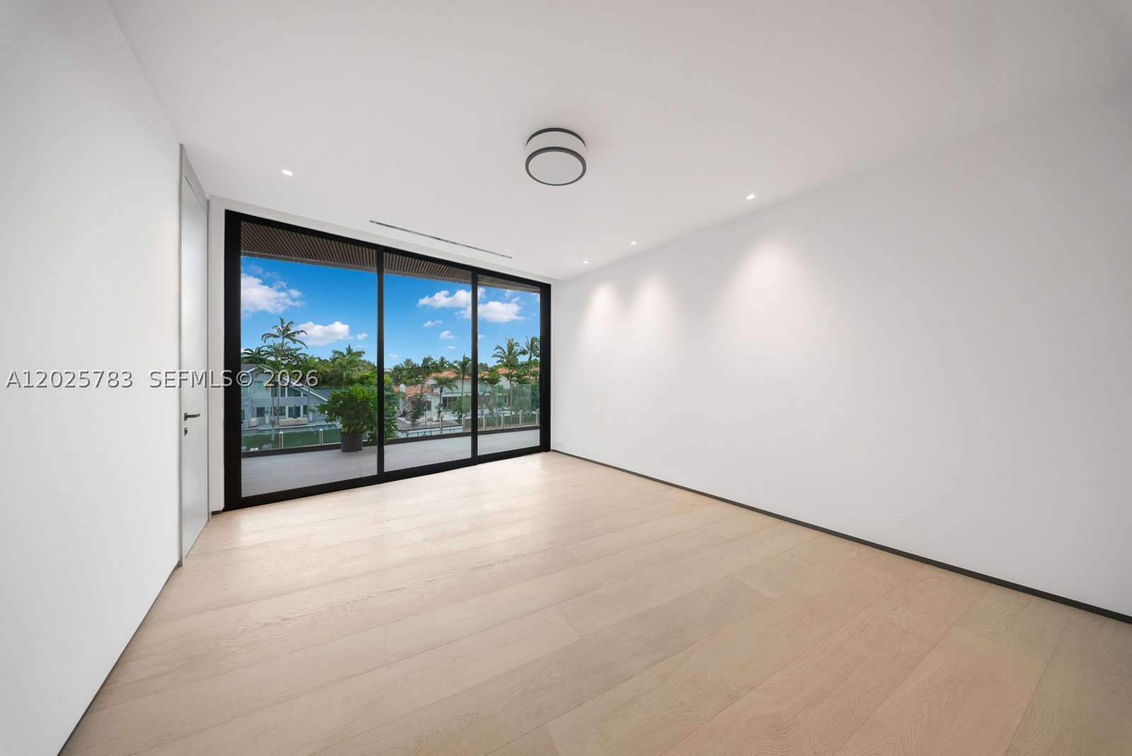 6941 Sunrise Ct Coral Gables, FL 33133