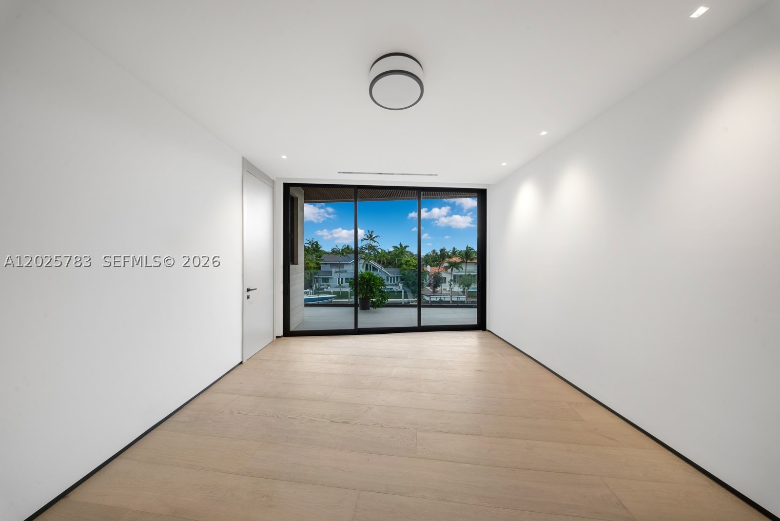 6941 Sunrise Ct Coral Gables, FL 33133