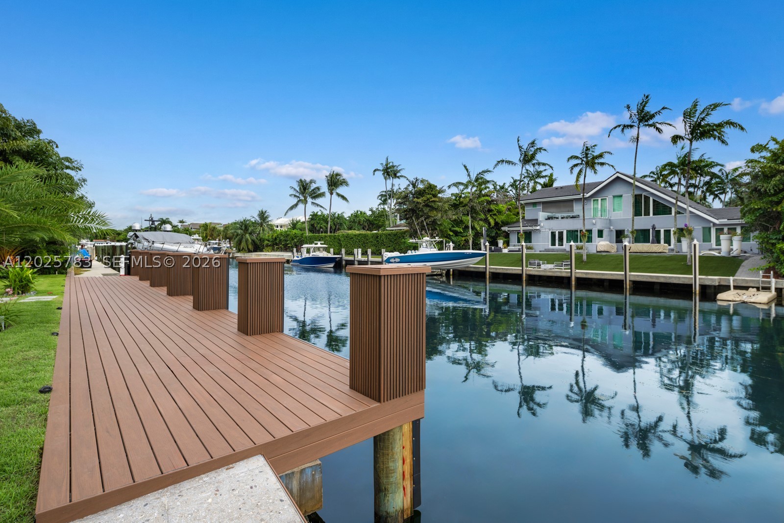 6941 Sunrise Ct Coral Gables, FL 33133