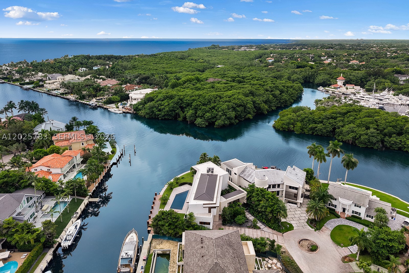 6941 Sunrise Ct Coral Gables, FL 33133