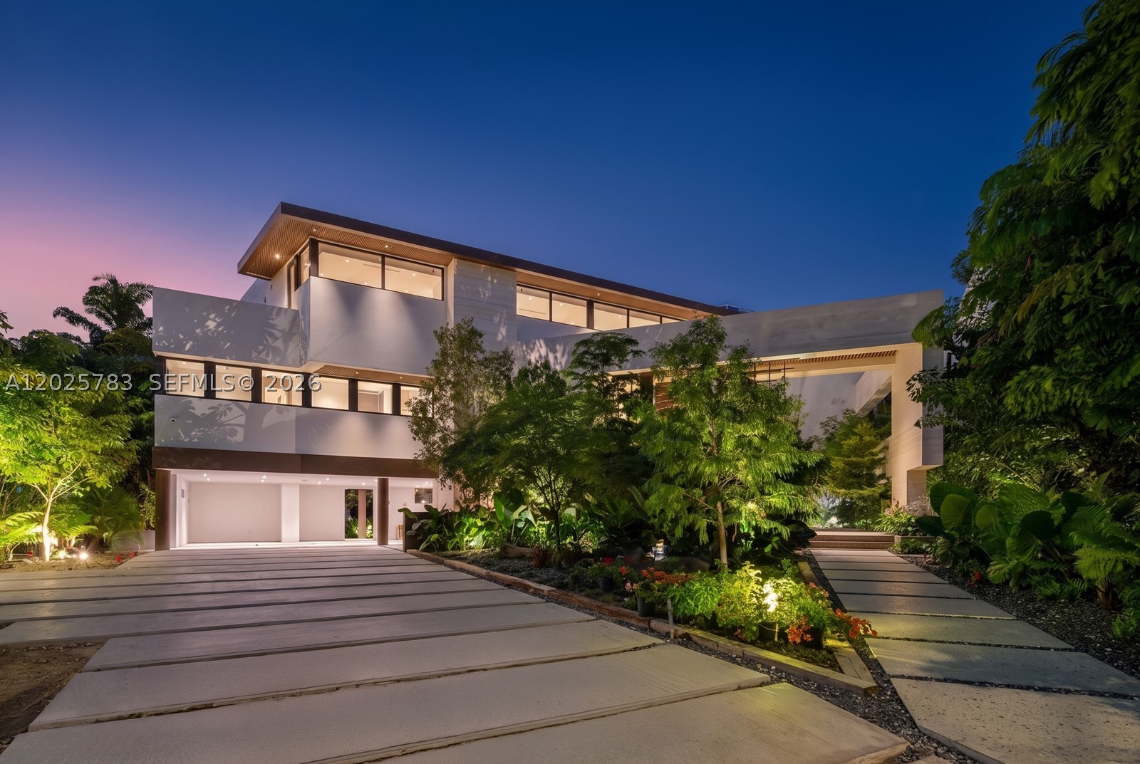 6941 Sunrise Ct Coral Gables, FL 33133