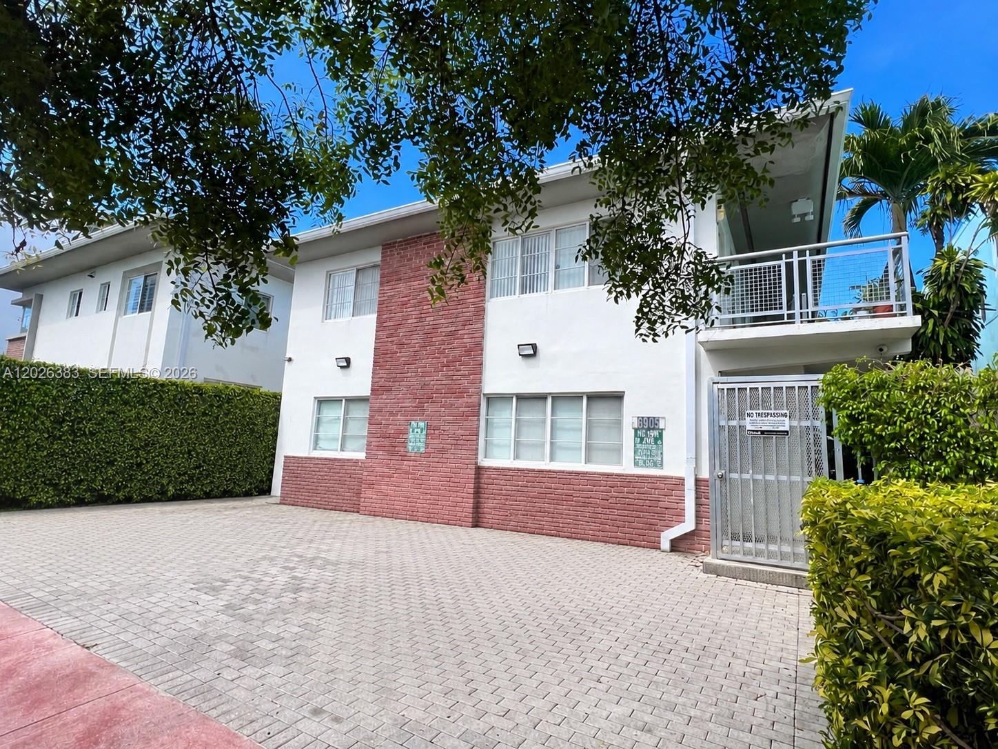 6905 Bay Dr #13