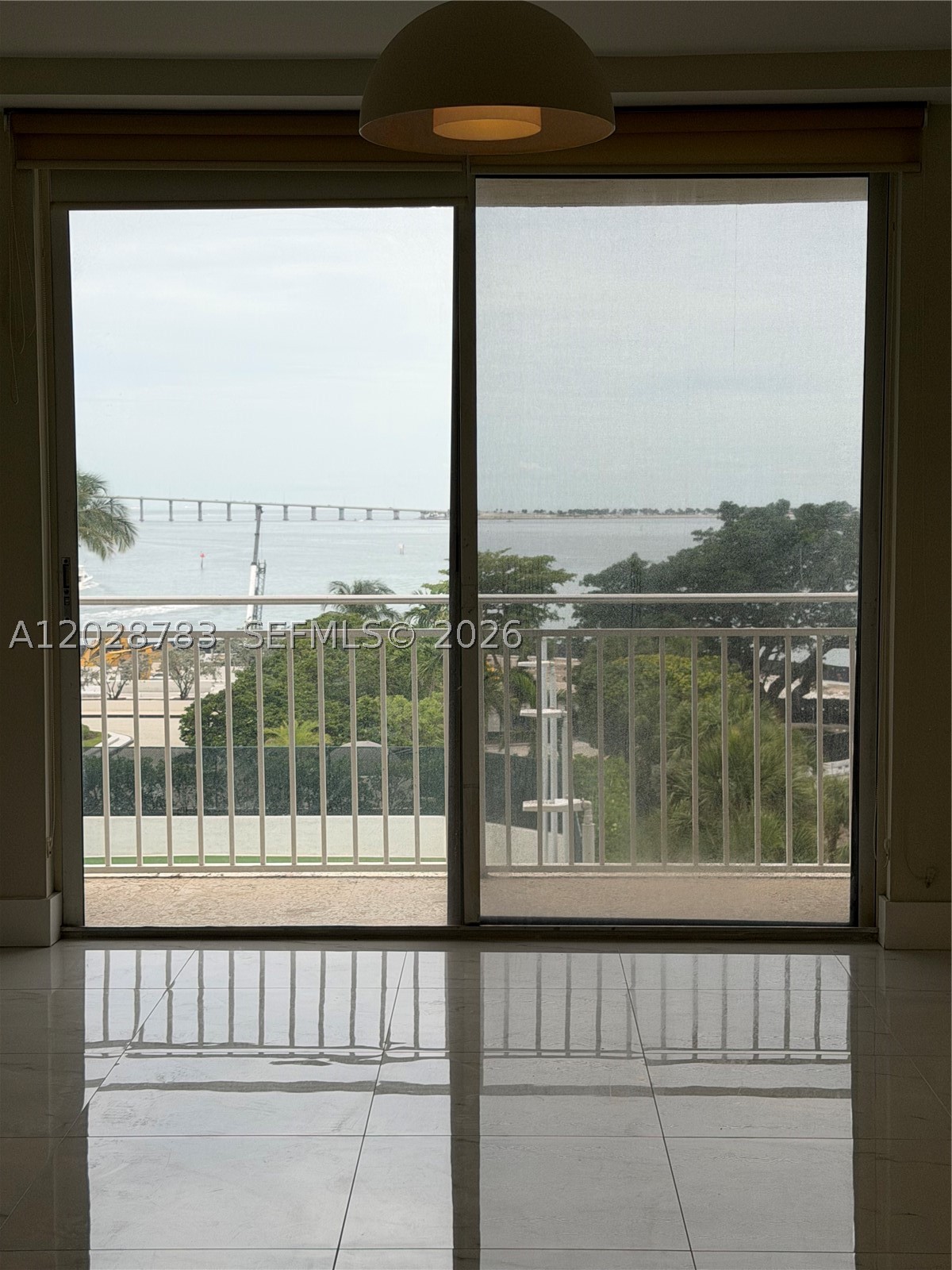 image Isola28