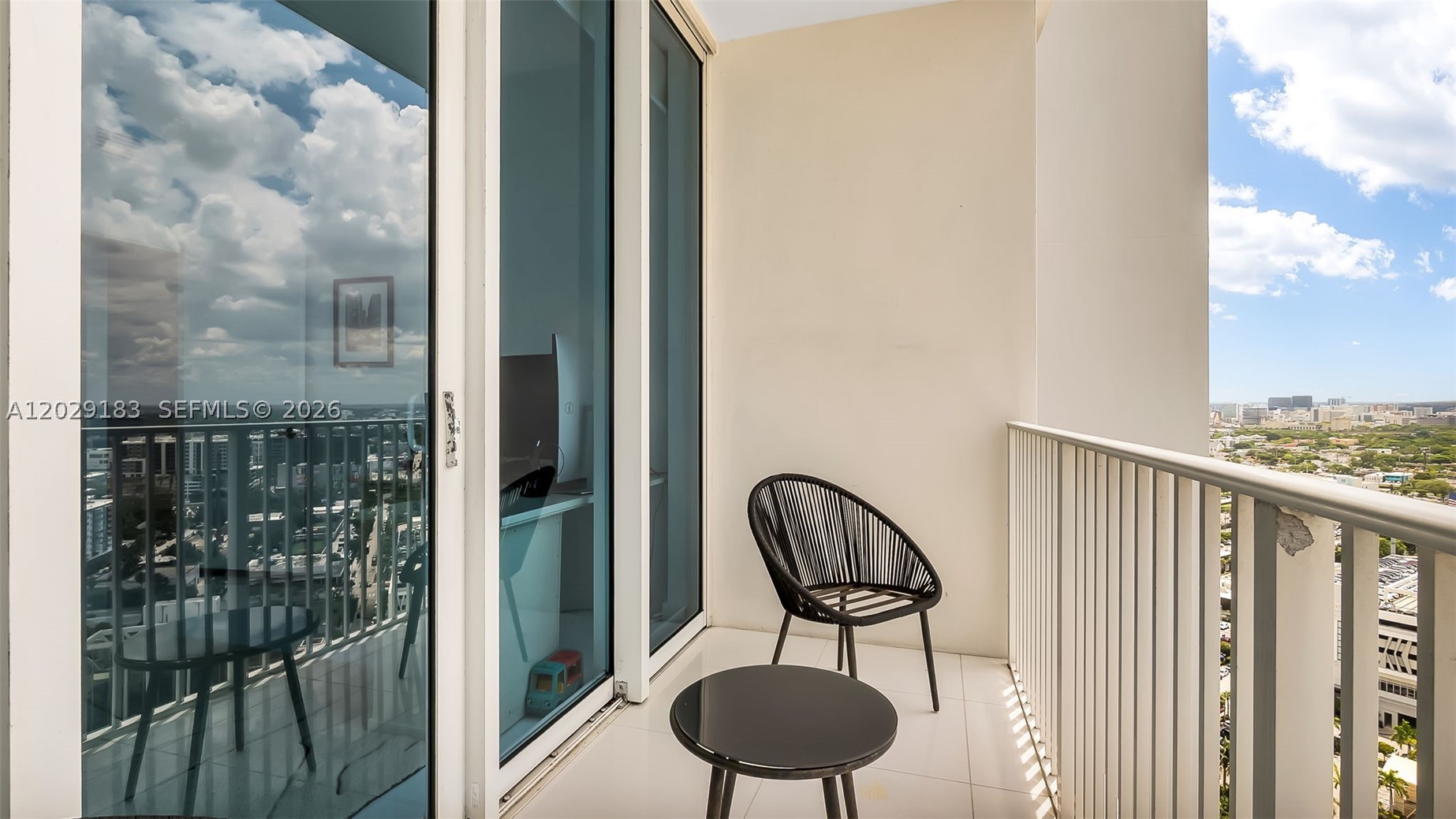 image Paramount Bay37