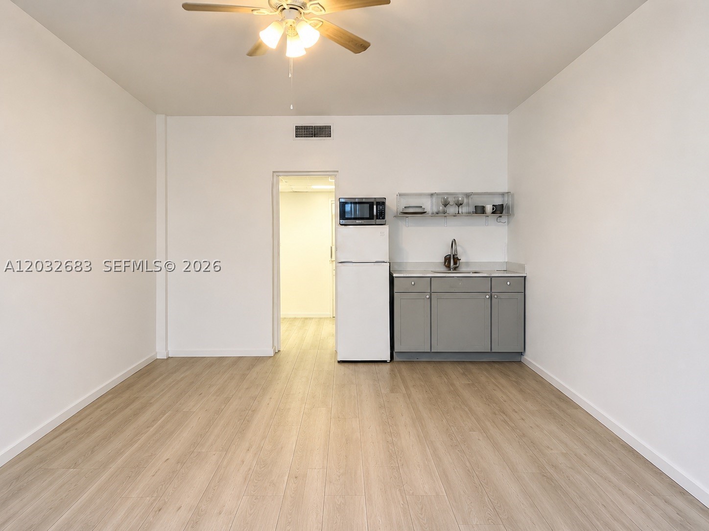 26 Diplomat Pkwy #2263