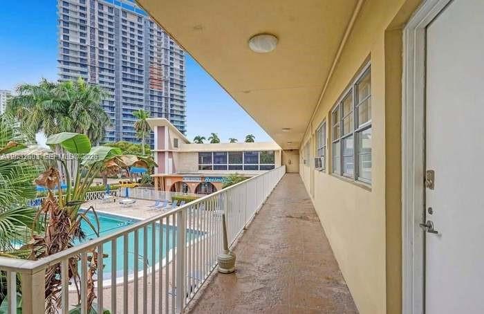 26 Diplomat Pkwy #2263 Hallandale Beach, FL 33009