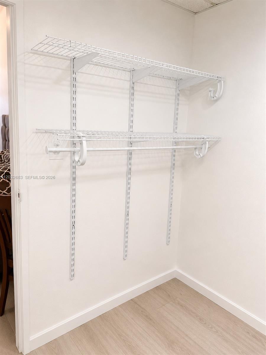 26 Diplomat Pkwy #2263 Hallandale Beach, FL 33009