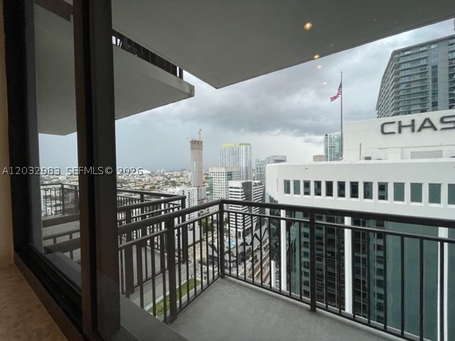 image Nine at Mary Brickell Village7