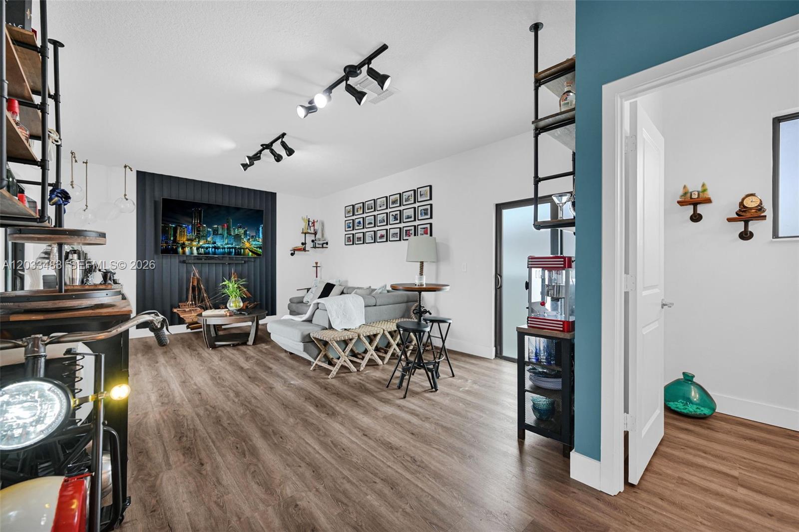 4256 NW 83rd Ave Doral, FL 33166