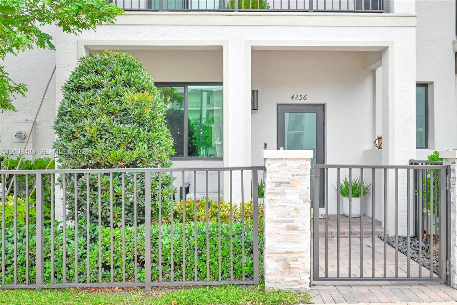 4256 NW 83rd Ave Doral, FL 33166