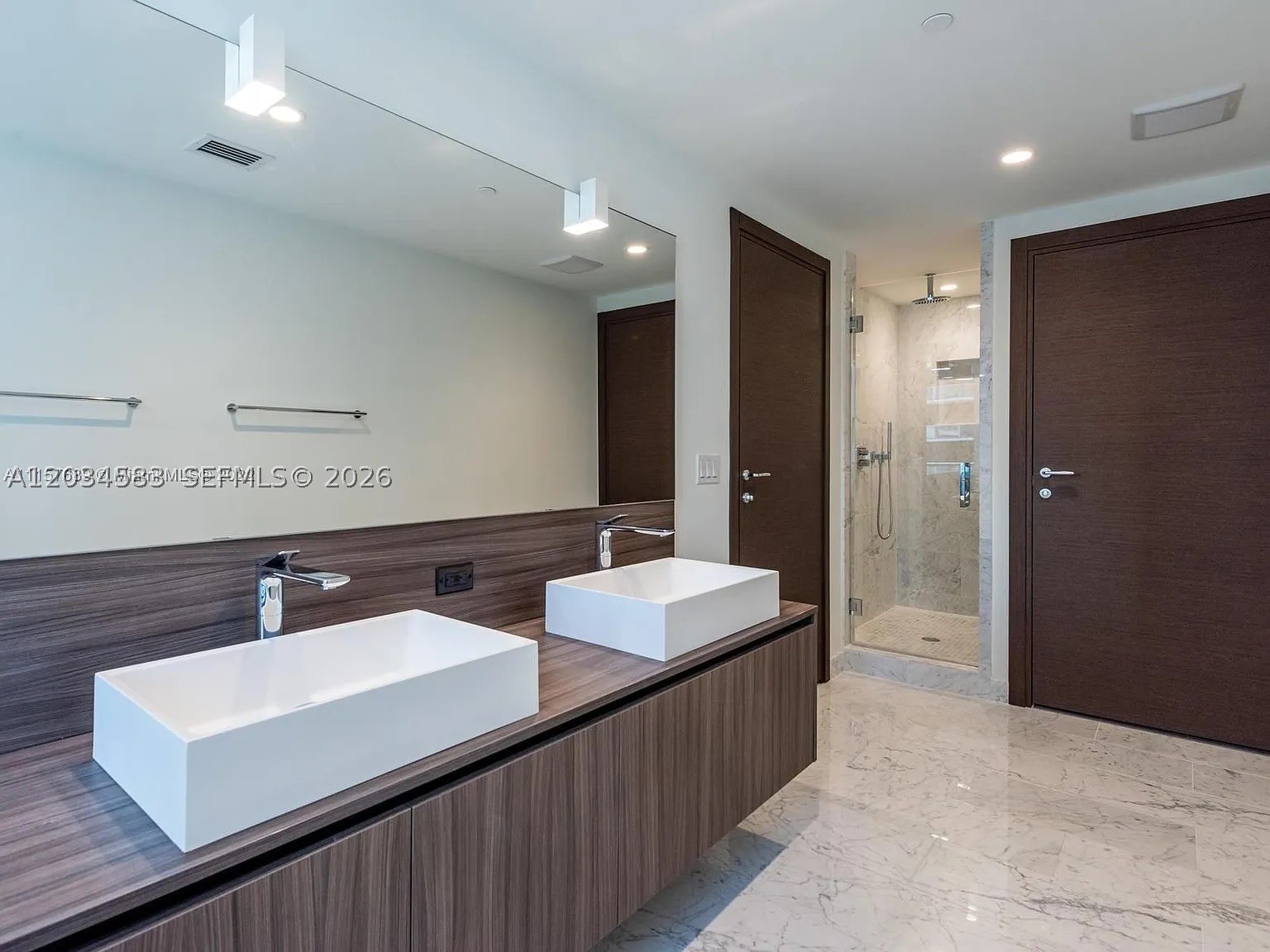 image Brickell Flatiron12