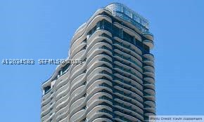 image Brickell Flatiron23