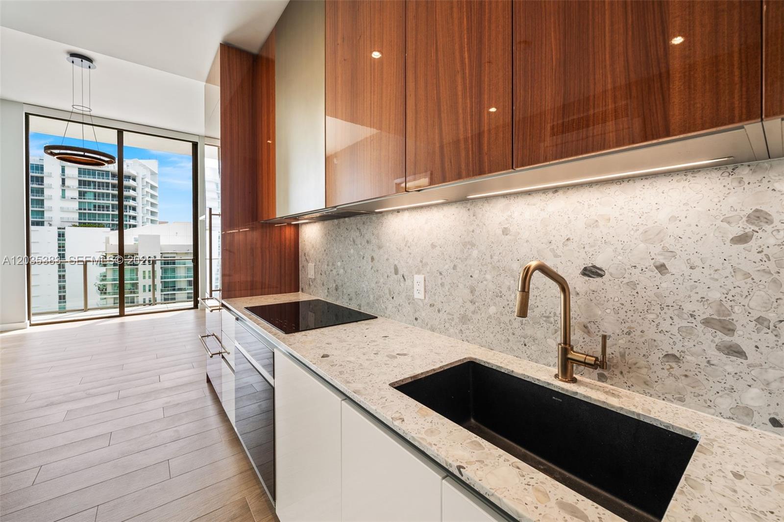 2655 S Bayshore #1906 Coconut Grove, FL 33133