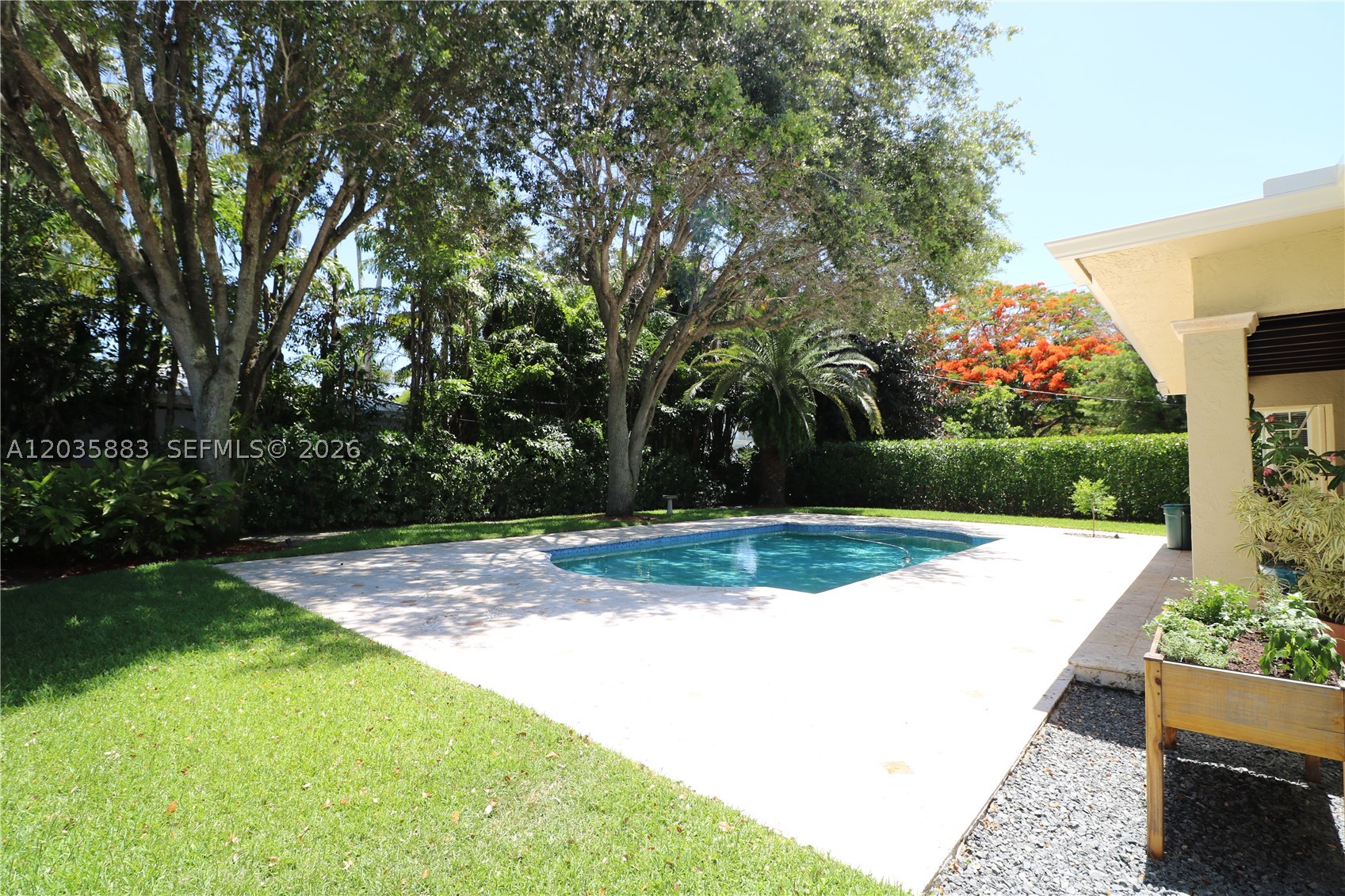 6160 SW 84th St South Miami, FL 33143